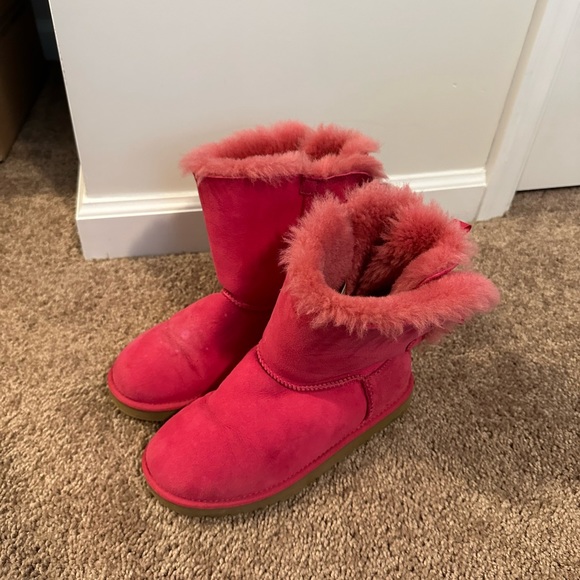 Pink Bailey bow Uggs - Picture 4 of 5